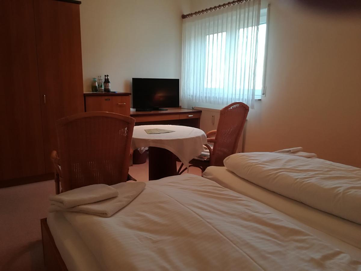 Weinbau & Pension "8Zeilen" Golk Extérieur photo