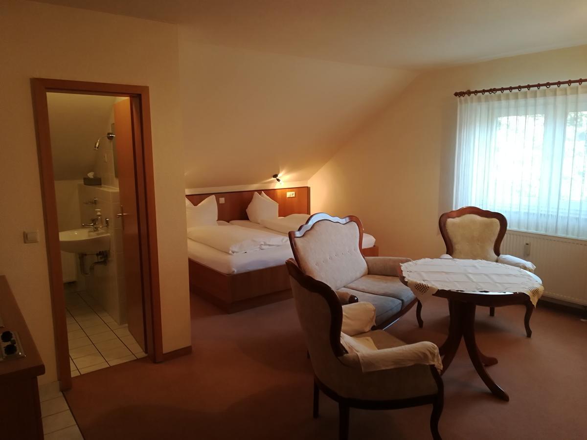 Weinbau & Pension "8Zeilen" Golk Extérieur photo